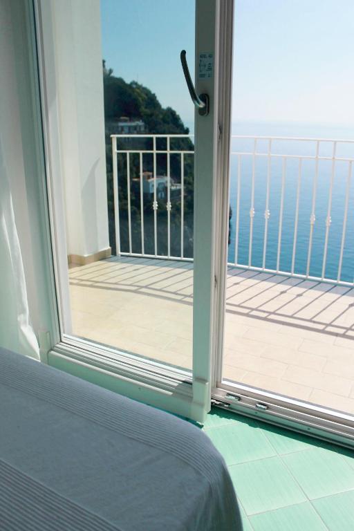 Residence Due Torri Майори Номер фото
