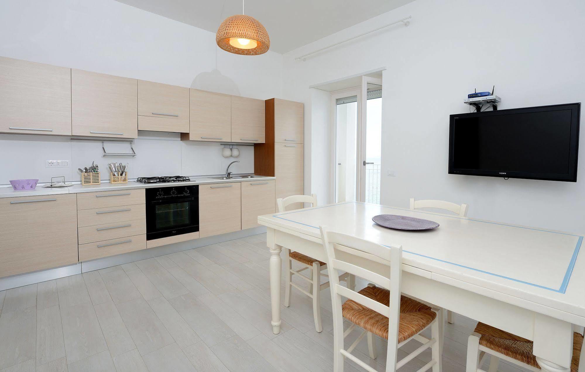 Residence Due Torri Майори Экстерьер фото