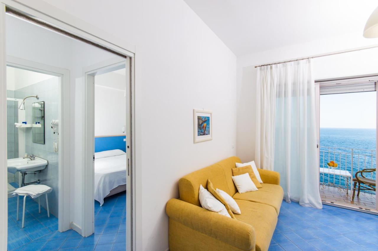 Residence Due Torri Майори Экстерьер фото