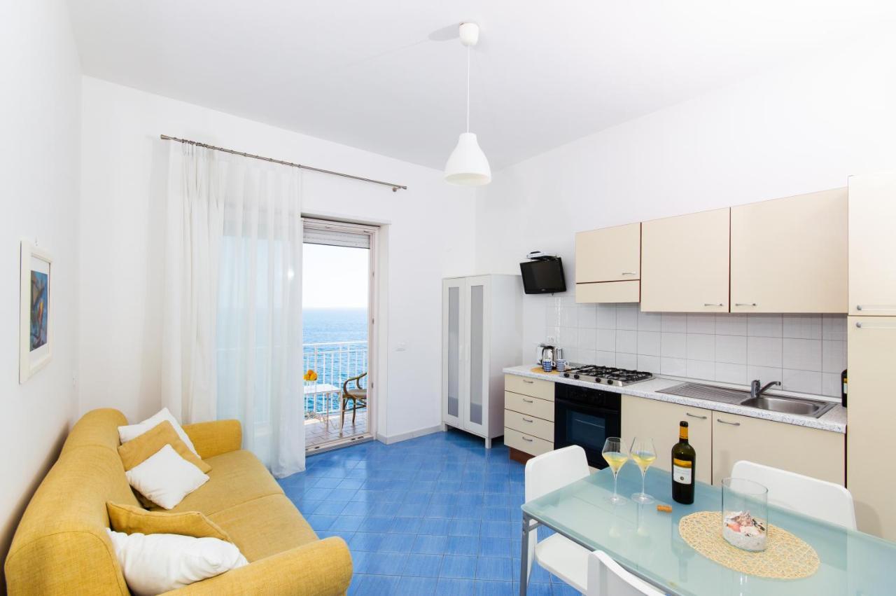 Residence Due Torri Майори Экстерьер фото