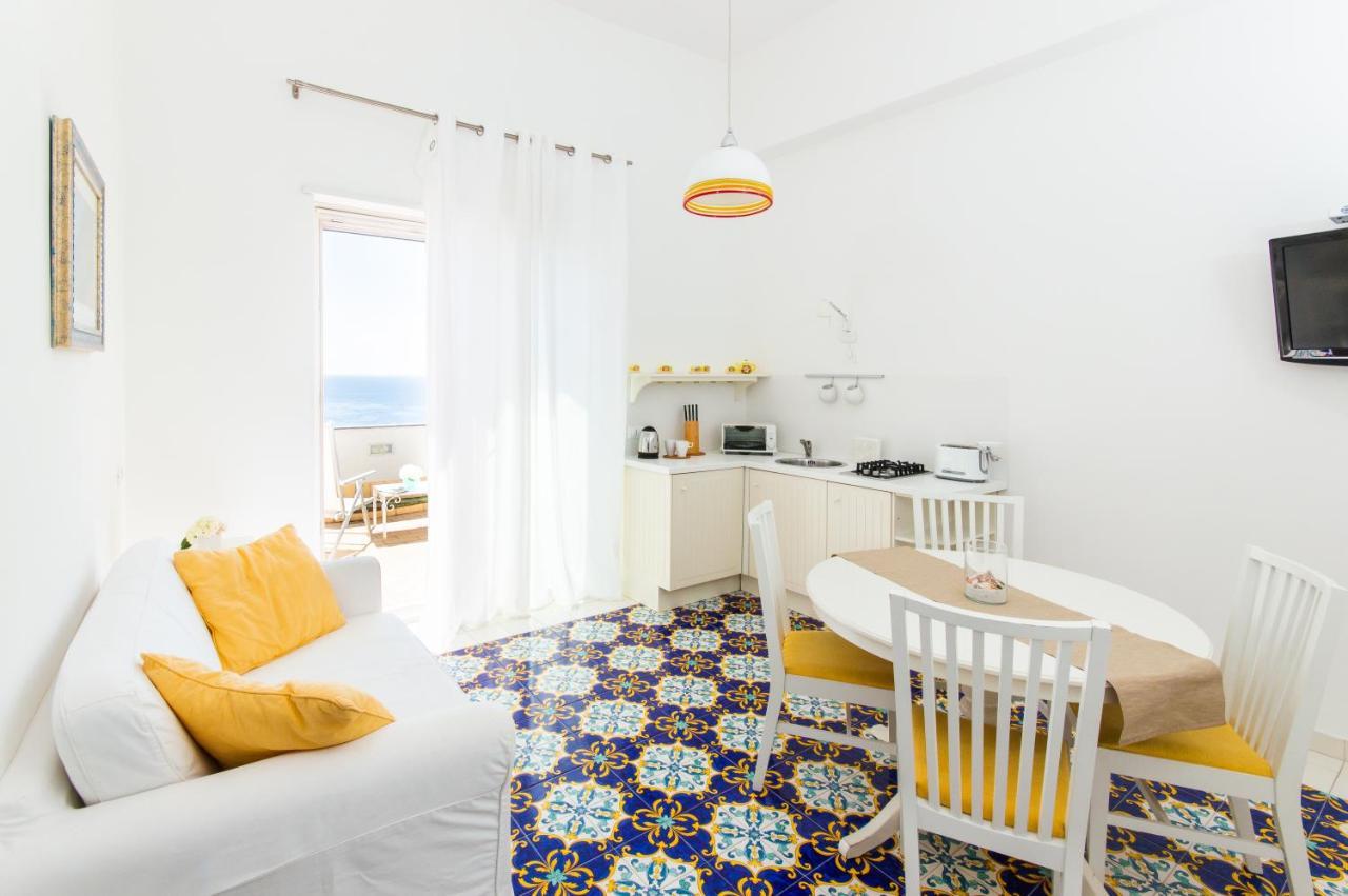 Residence Due Torri Майори Экстерьер фото